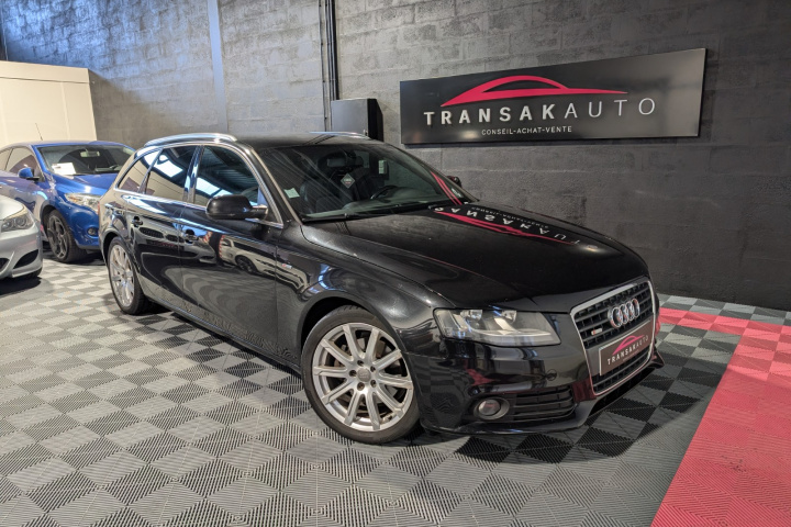 AUDI A4 AVANT